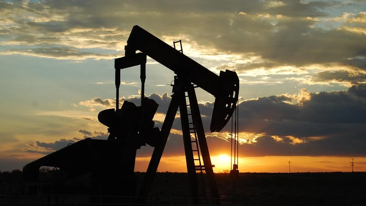 Азербайджанская нефть подешевела более чем на $5