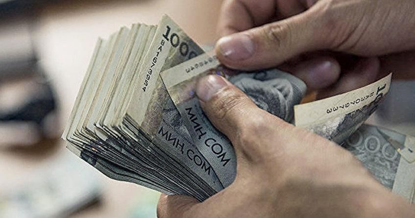 Salaries in Kyrgyzstan’s financial sector exceed 100,000 soms