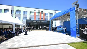 Спикер Сената посетил новый кампус “Абай ұлттық мектебі“в Алматы