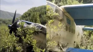 Самолет Ан-2 получил повреждения после посадки в горах на юге Казахстана