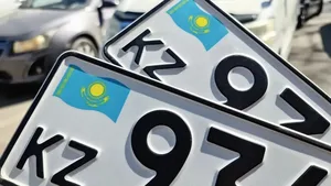 Казахстанцам стало проще получить госномера и водительские удостоверения