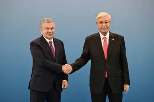 Президент Узбекистана принял участие в саммите ЕАЭС