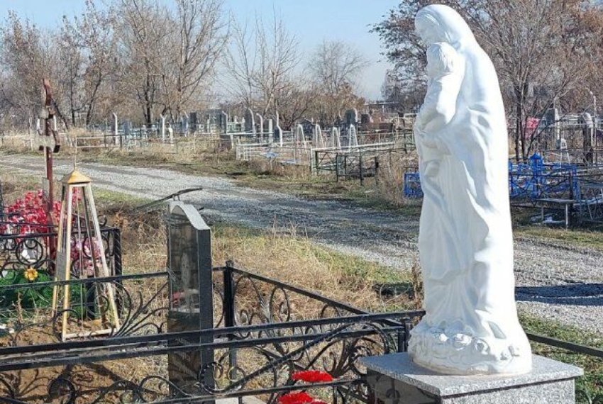 В Бишкеке бронирование места на кладбище может превысить 150 тысяч сомов