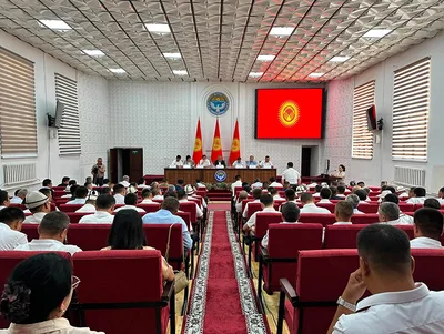 От дорог до семейных драм: с чем жители регионов обращались к властям