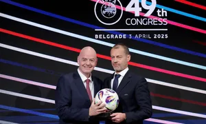 UEFA İnfantinoya etimadını itirib və onun istefasını istəyir