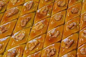 Анкара и Баку идут на Афины… с пахлавой наперевес