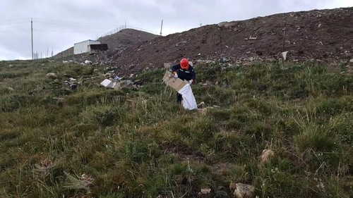 Минприроды: Подтверждено загрязнение пастбищ отходами с месторождения Бучук, на компанию наложен штраф в 23 тыс. сомов