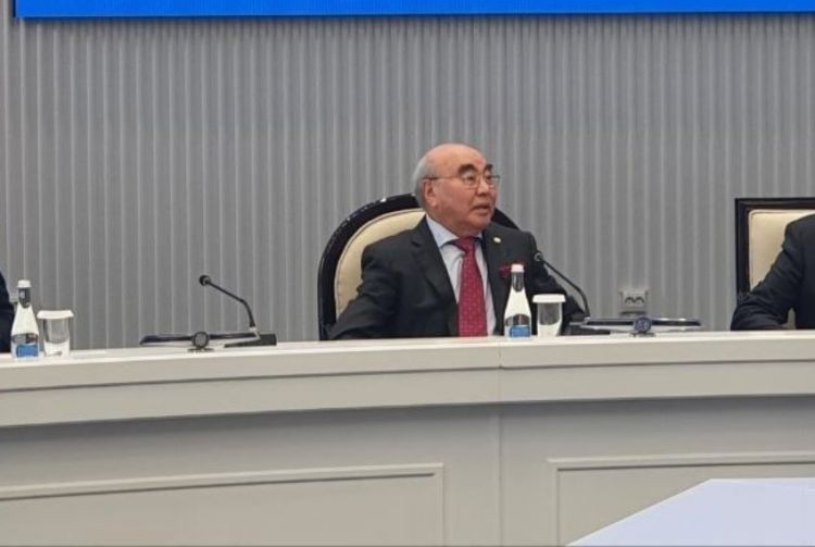 Askar Akayev participates in Issyk-Kul Forum in Kyrgyzstan