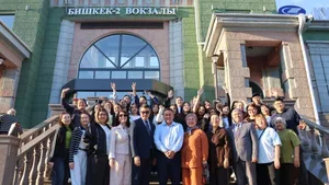 Children of Kyrgyzstanis from Russia go on vacation to Issyk-Kul