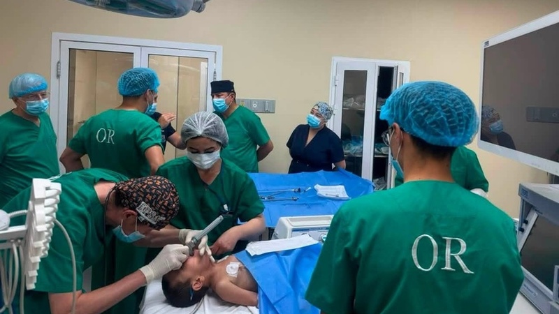 Pediatric surgeons take part in international training course