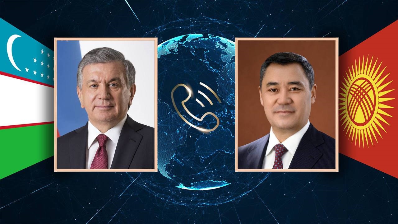 Состоялся телефонный разговор президентов Кыргызстана и Узбекистана