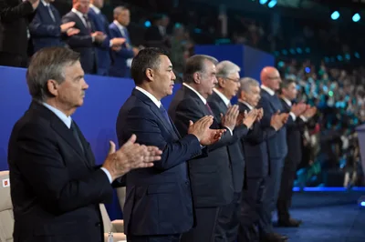 Садыр Жапаров принял участие в открытии "Игр будущего - 2026" в Астане