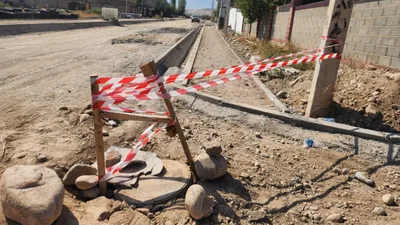 "Почти полгода". Жители пожаловались на затянувшийся ремонт дороги (видео)