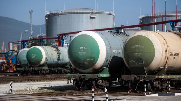 Россия остается ключевым поставщиком нефтепродуктов в Таджикистан