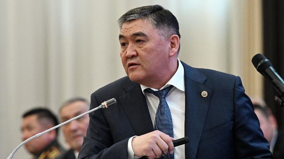 Экс-глава ГКНБ Камчыбек Ташиев побывал на допросе в МВД
