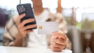 Казахстанцам дали 30 дней на ответ по мобильным переводам