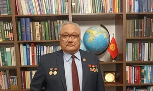 Социолог Н. Омуралиев: События на Иссык-Куле придали дипломатии общественное измерение