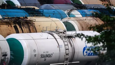 Кыргызстан договорился с Россией о ежемесячных поставках 100 тысяч тонн ГСМ