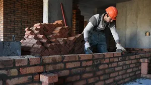 В родовом селе Садыра Жапарова начали строить ипотечные дома — видео