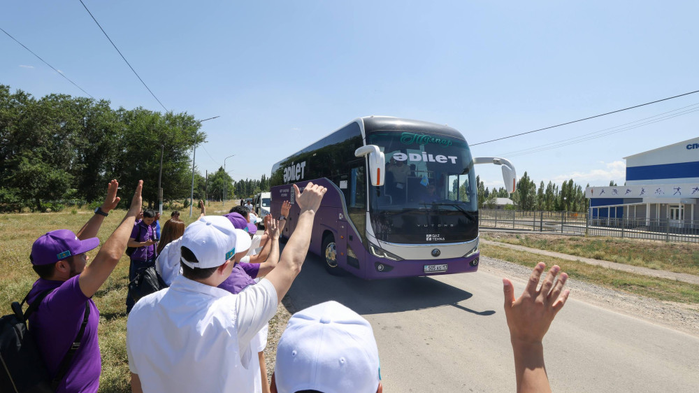 Мобильный караван партии “Әділет“добрался до отдаленных аулов Жамбылской области