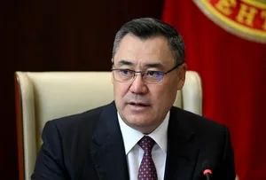 Садыр Жапаров призвал кыргызстанцев инвестировать в государственные ценные бумаги под 17% годовых