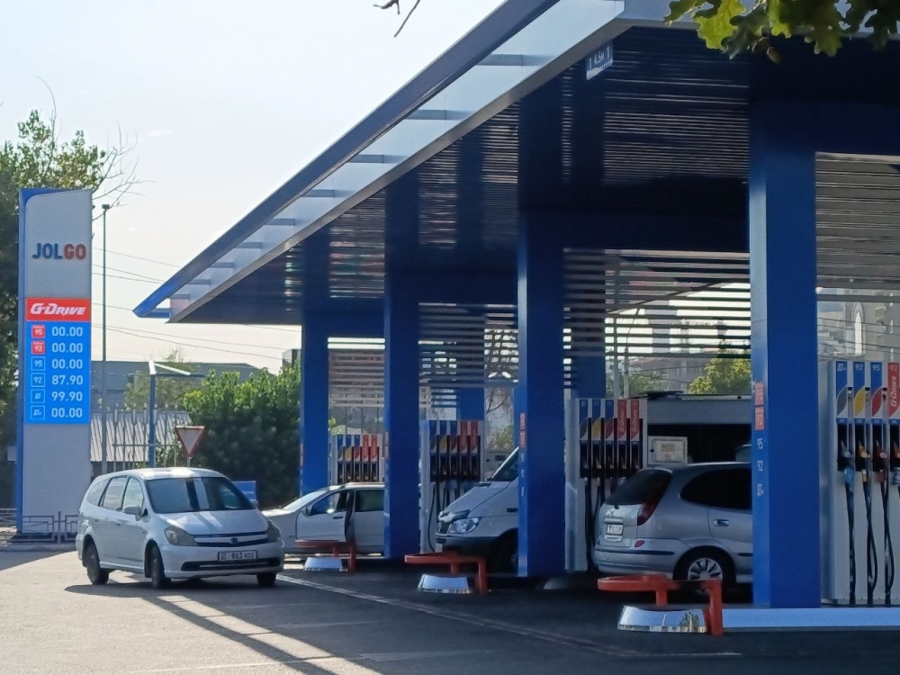Сколько стоят ГСМ 18 августа в Бишкеке?
