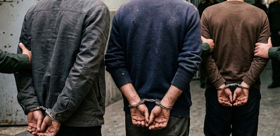 Должностные лица предстанут перед судом из-за взяток за отсрочку от армии