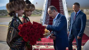 В Кыргызстан с официальным визитом прибыл президент Албании