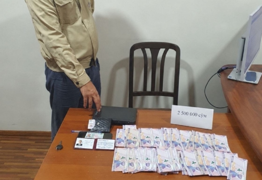 В Кашкадарье электромонтер попался на взятке за сокрытие нелегального подключения к свету