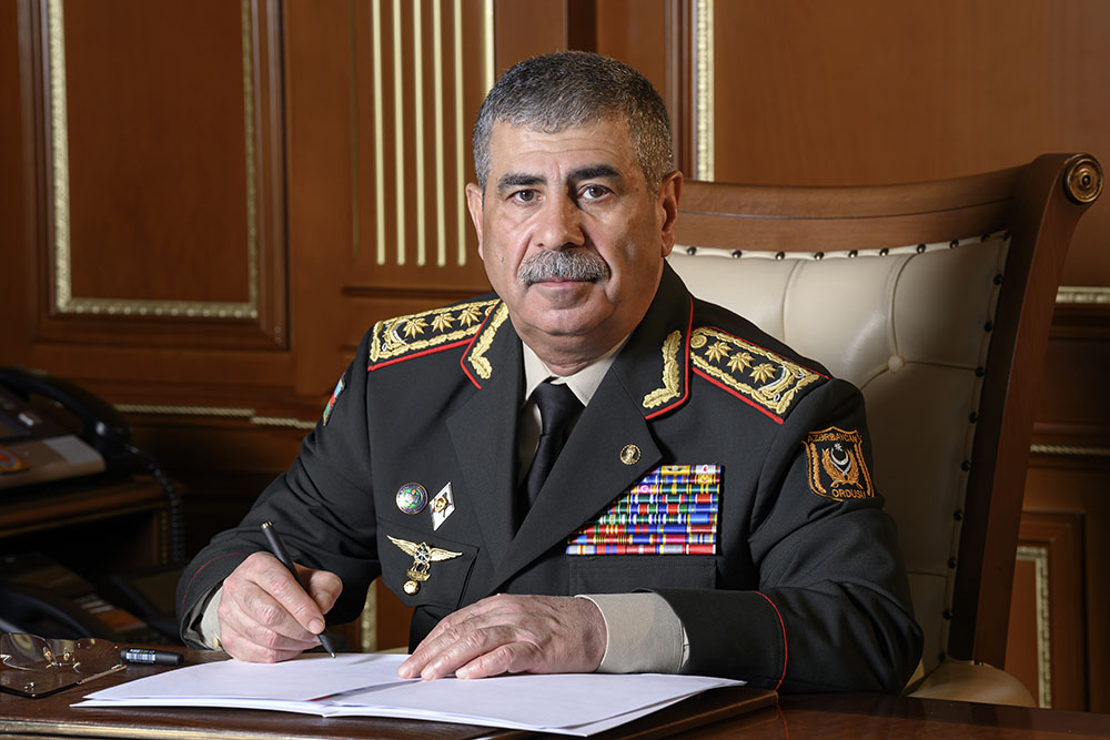 Закир Гасанов поздравил личный состав Азербайджанской Армии с Днем независимости