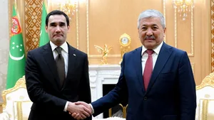 Cabinet Chairman of Kyrgyzstan meets with President of Turkmenistan