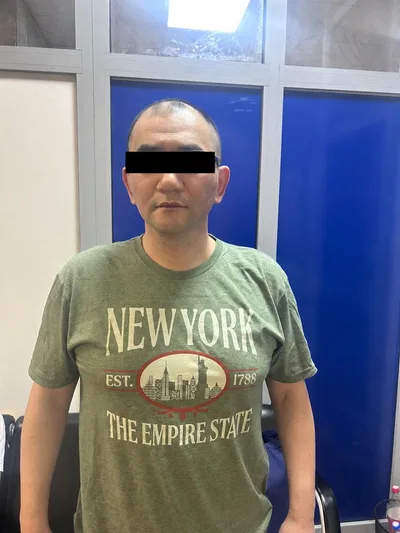 Двое обвиняемых в мошенничестве доставлены в КР из США и Азербайджана