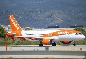 “EasyJet”in Fransadakı ekipaj üzvləri tətilə başlayıblar