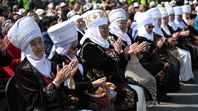 MPs call for strengthening family institution and reviving Women's Council