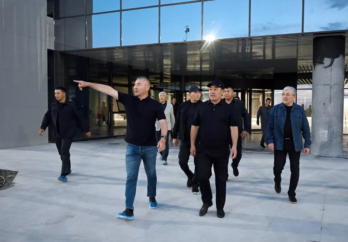 Садыр Жапаров ознакомился с ходом подготовки к открытию Всемирных игр кочевников