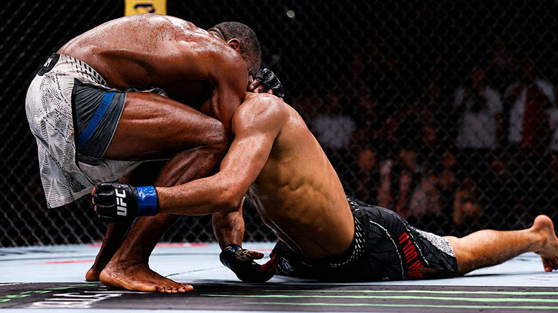 Мыктыбек Оролбай проиграл Джеремайе Уэллсу на турнире UFC 330