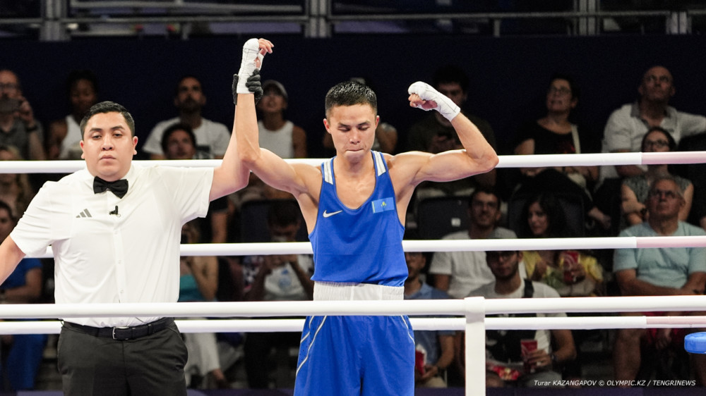 Двукратный чемпион мира по боксу из Казахстана получил новое звание
