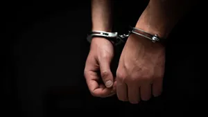 В Азербайджане задержан лжесотрудник прокуратуры, вымогавший деньги у граждан