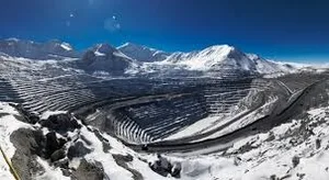 На «Кумторе» осваивают уникальную для СНГ цифровую буровую установку