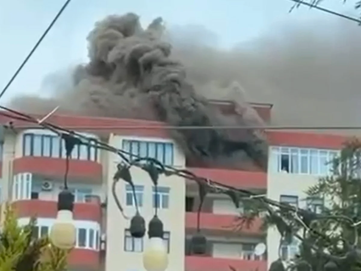 Пожар в жилом доме в Бинагади потушен - ОБНОВЛЕНО