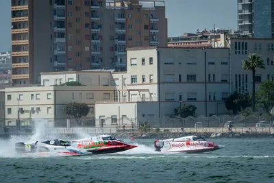 Перед стартом чемпионата мира F1H2O на Иссык-Куле проверяют спортивные катера