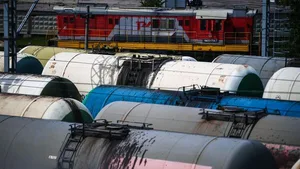 Кыргызстанские нефтетрейдеры договариваются о поставках ГСМ с пятью странами