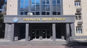 Садыр Жапаров предложил кыргызстанцам покупать государственные ценные бумаги