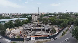 В Бишкеке строят культурный центр на месте кинотеатра «Чатыр-Куль»