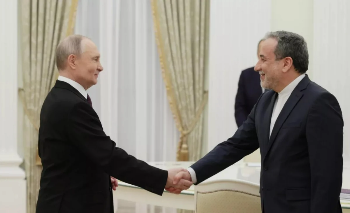 Sankt-Peterburqda Putin və Əraqçi arasında görüş keçirilir