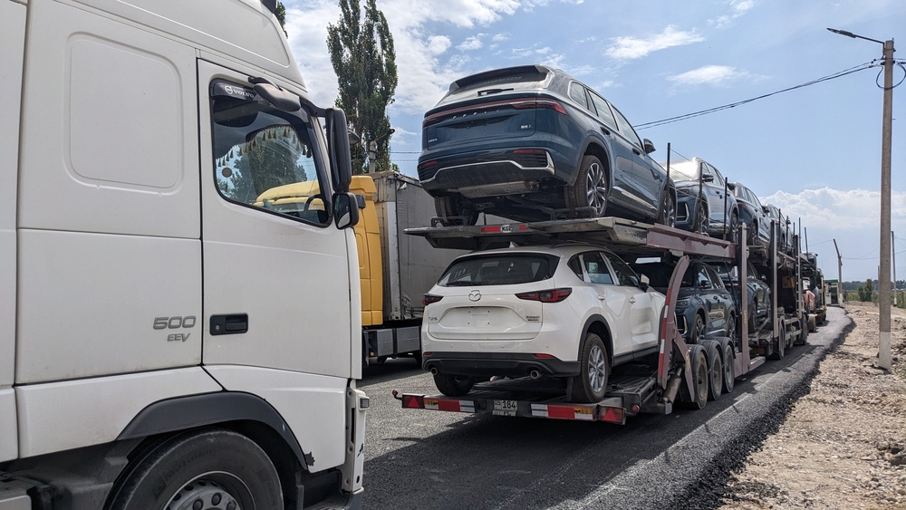 В Кыргызстане за 5 месяцев ввезли более 64 тысяч легковых авто и 11 тысяч грузовиков