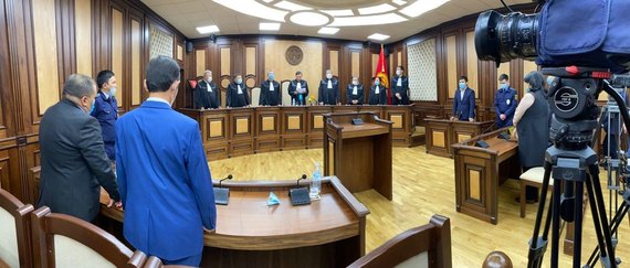Комитет Жогорку Кенеша одобрил изменения в закон «О Конституционном суде Кыргызской Республики» в первом чтении