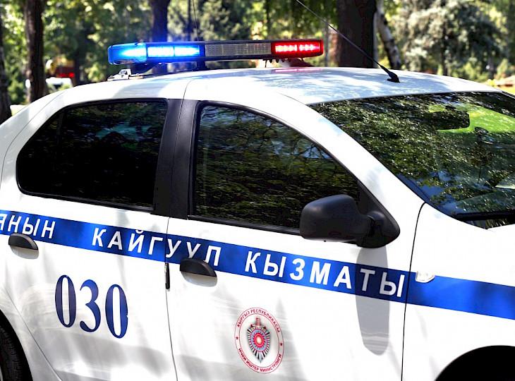 Пьяный мужчина с ножом устроил переполох возле магазина в Тюпе