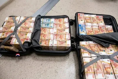 Из Махачкалы в Бишкек пытались незаконно переправить почти 180 миллионов рублей