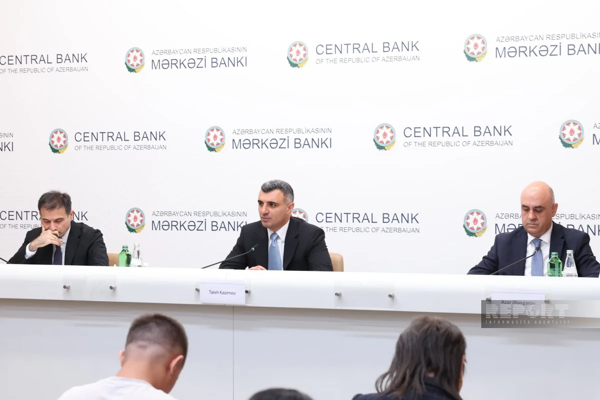 Талех Кязымов: Физлица остаются основными продавцами долларов на наличном рынке
